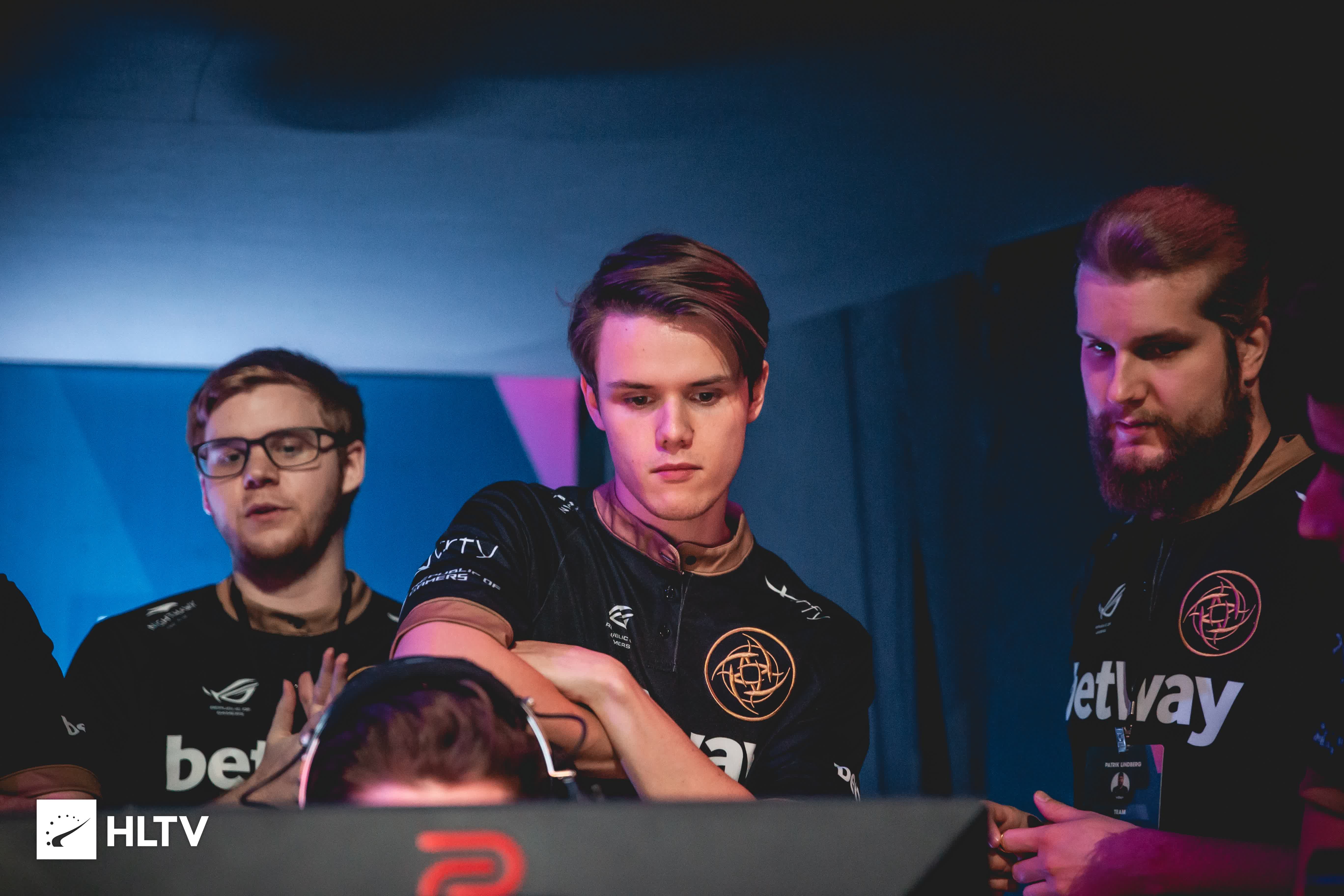 细腻配合 细腻配合