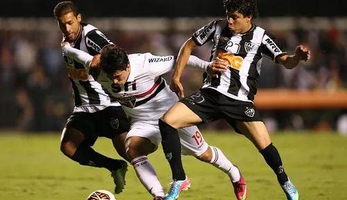 力球员开出 力球员开出