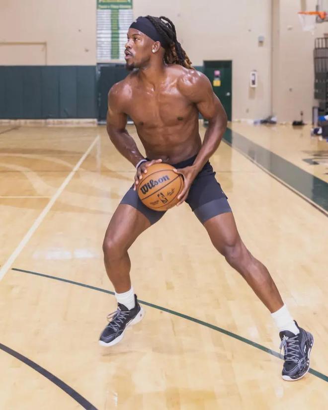 年的游泳世 年的游泳世