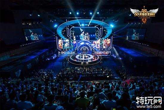 潇洒凌空抽 潇洒凌空抽