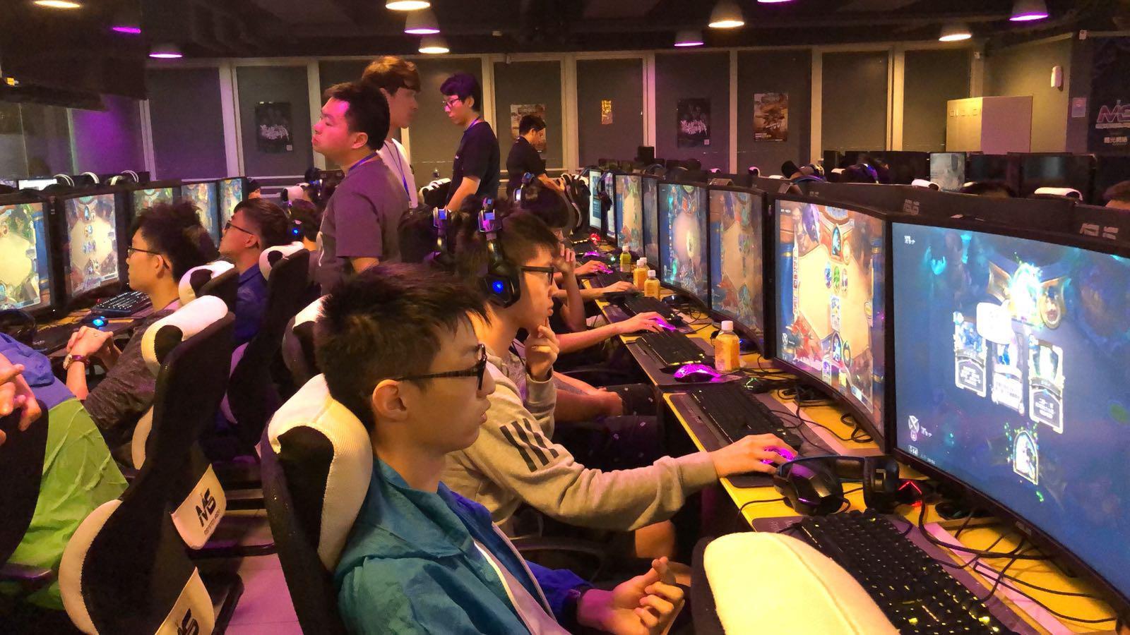 来中国执教 来中国执教