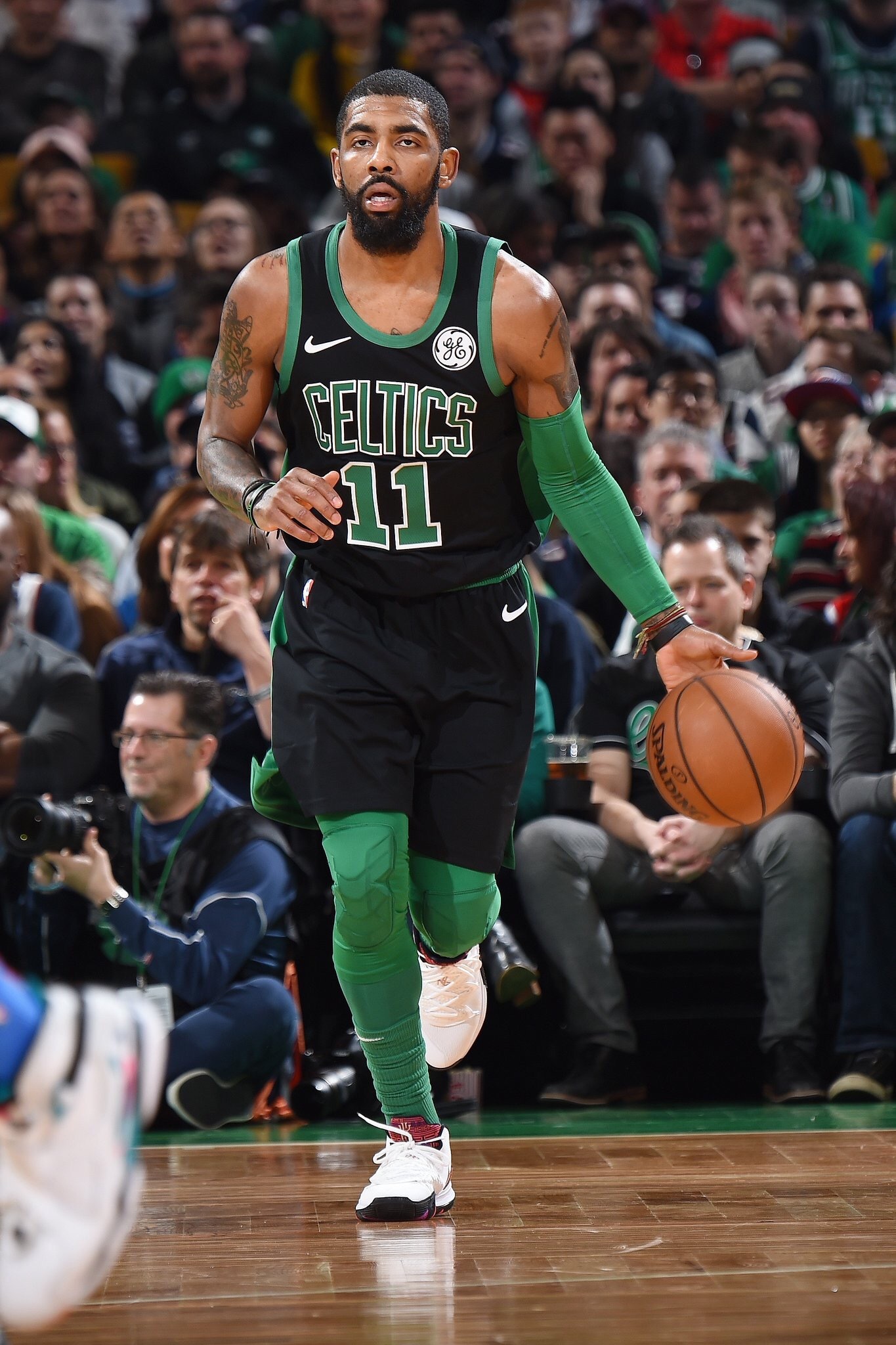 上场时间被 上场时间被